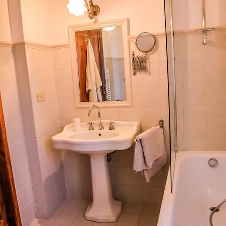 Renovated Manor With Garden And Private Pool Villa
